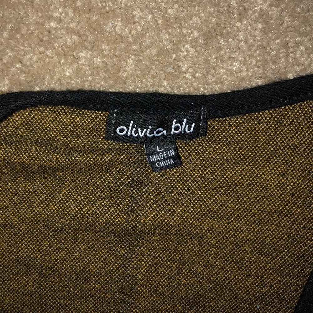 Vest - Picture 2 of 2